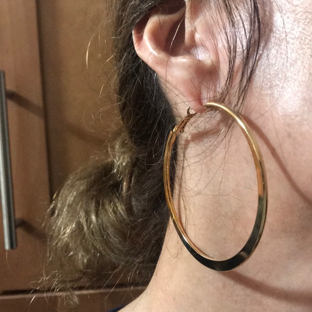 NWOT Large Gold-tone Hoop Pierced Earrings